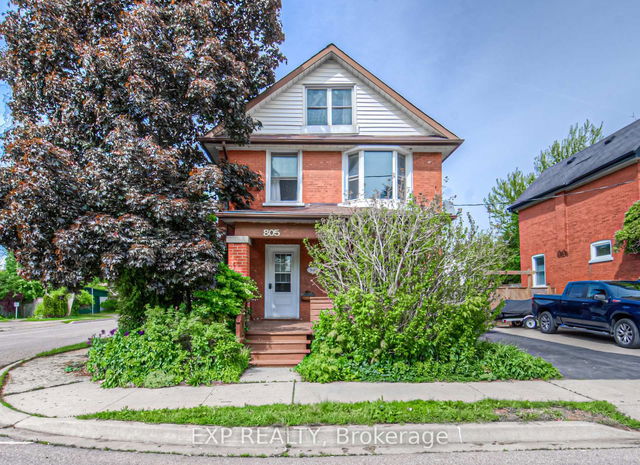 805 William Street