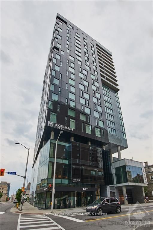 2110 - 20 Daly Avenue