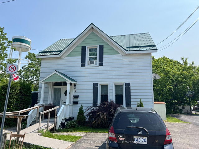 9 Strathcona Street
