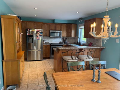 211 OAK St, Gananoque - Gananoque image-0-2