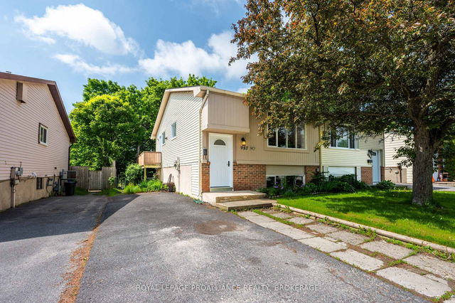957 Old Colony Road