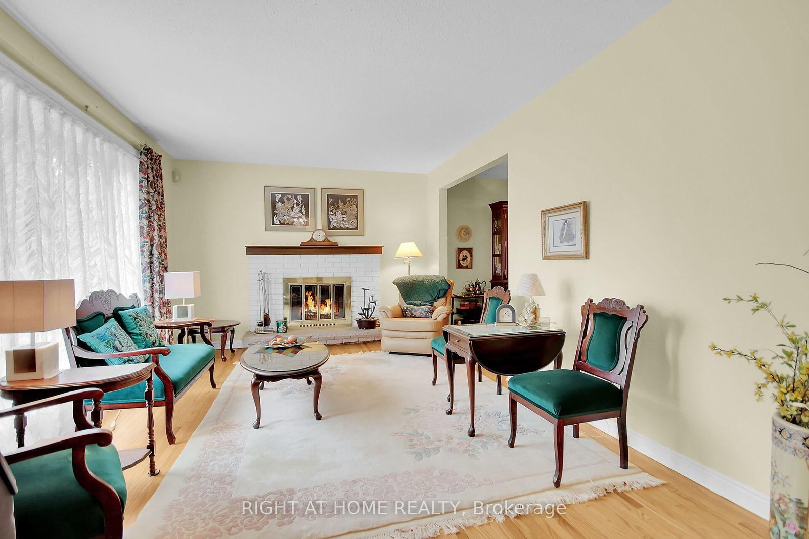 Listing Image 6