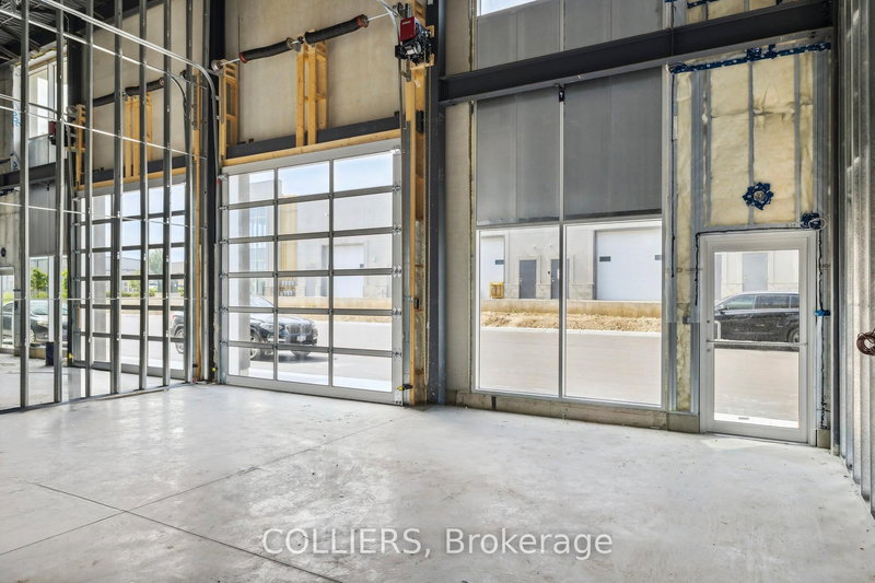 3 & 4 - 24 Ditton Dr, Hamilton, L8W 0A9 | Image 3