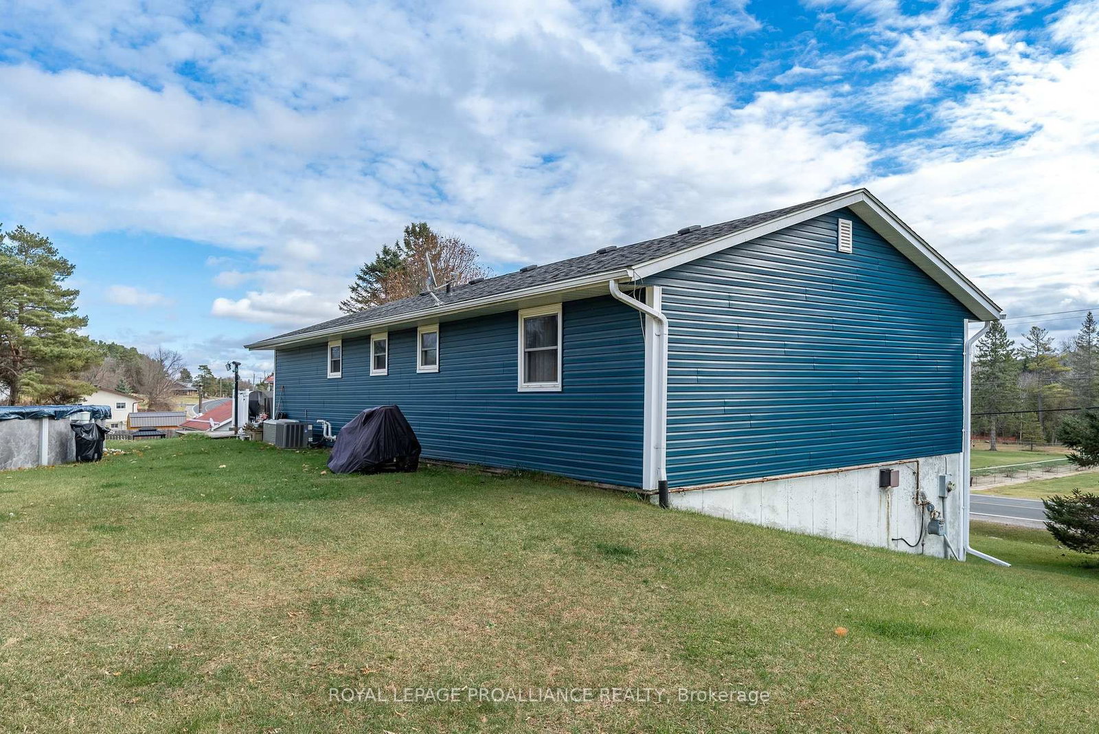Listing Image 34