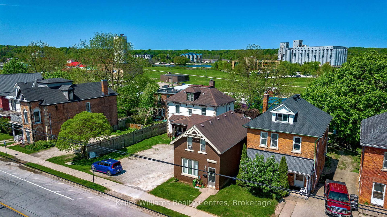 Listing Image 9