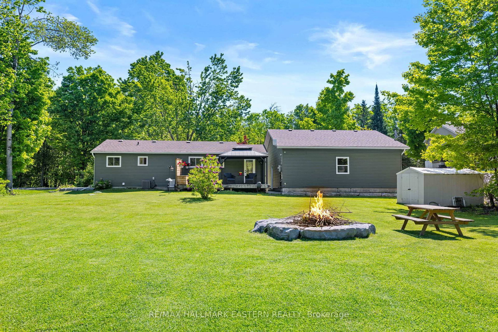 Listing Image 19