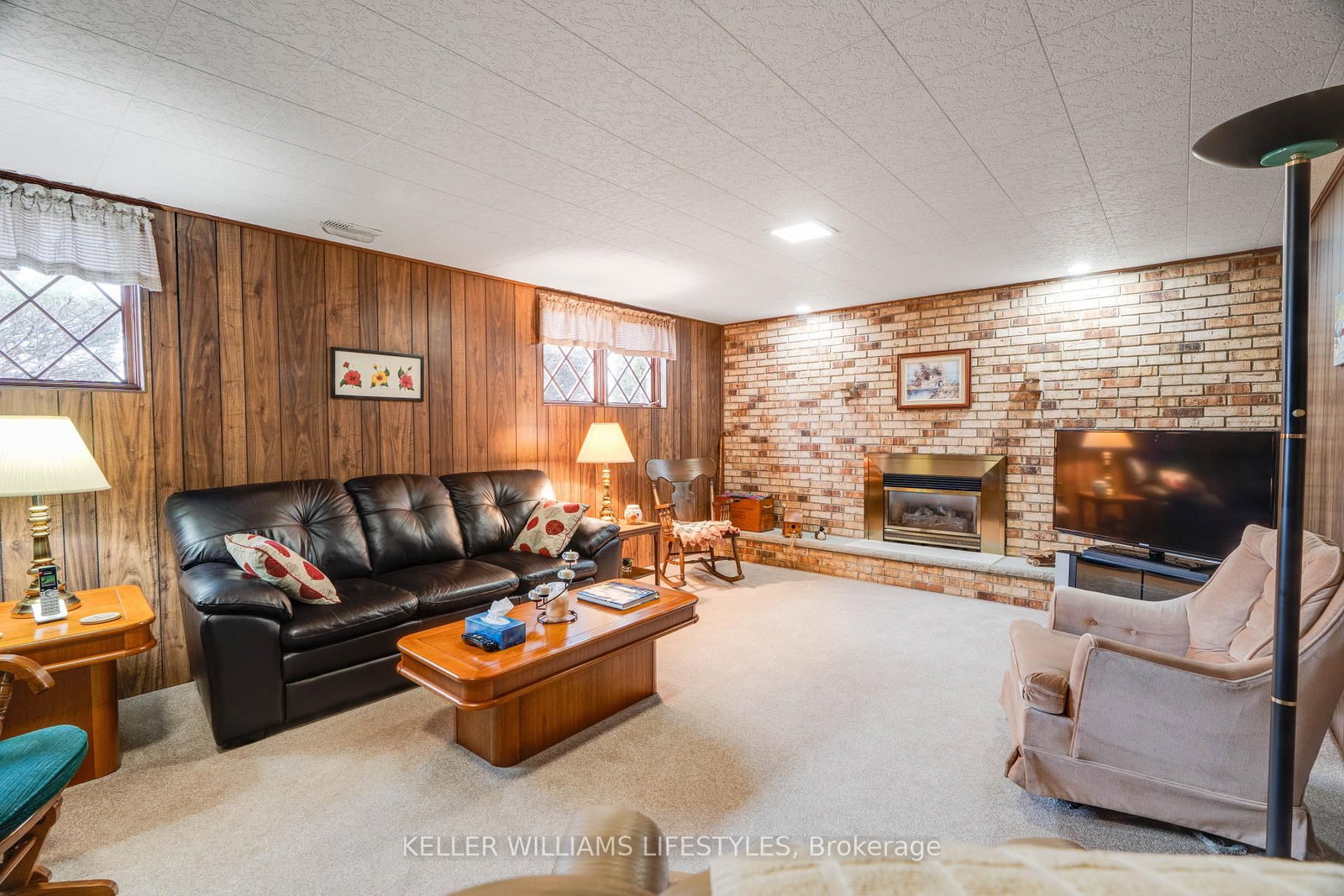 Listing Image 25
