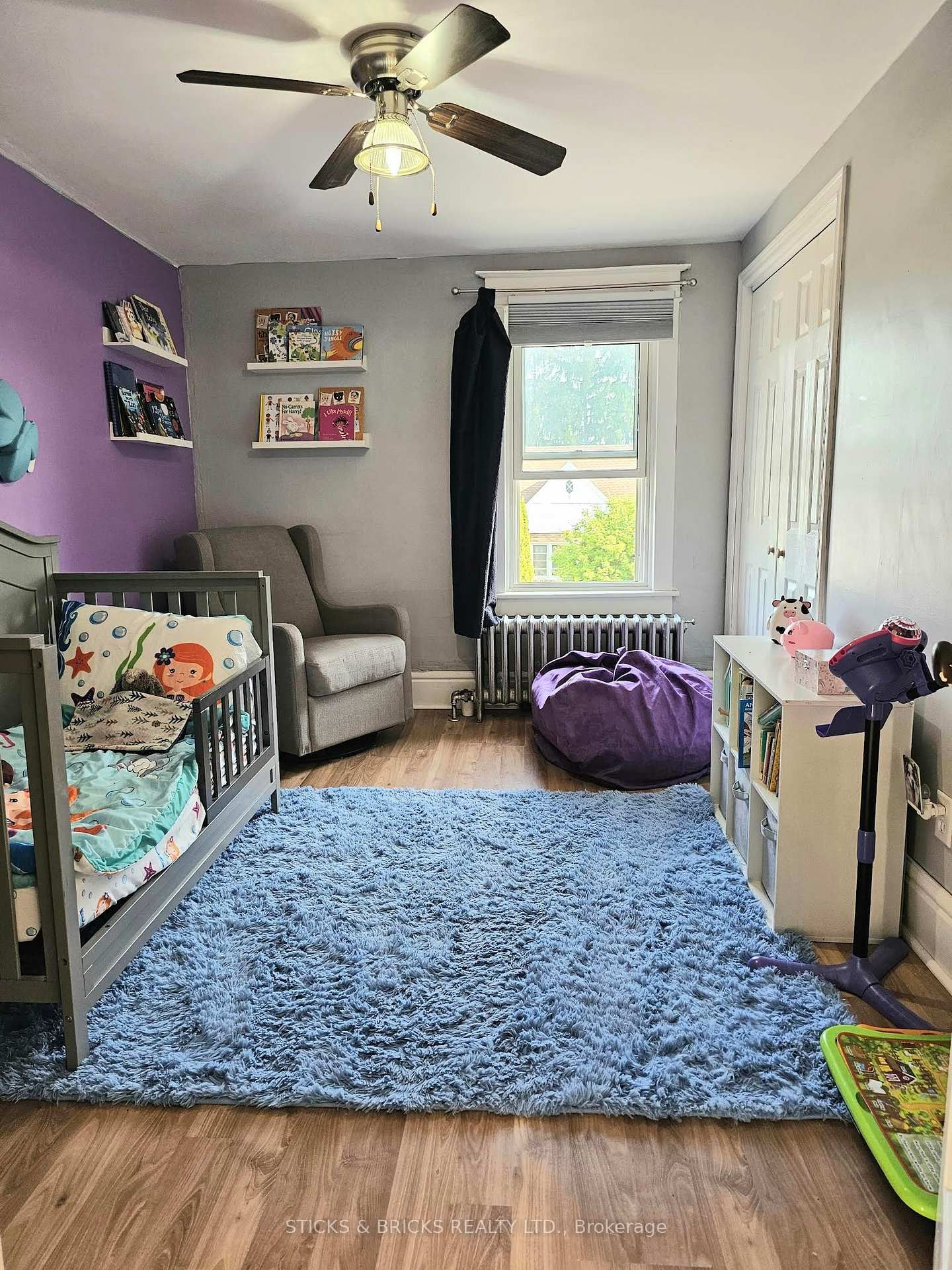 Listing Image 10