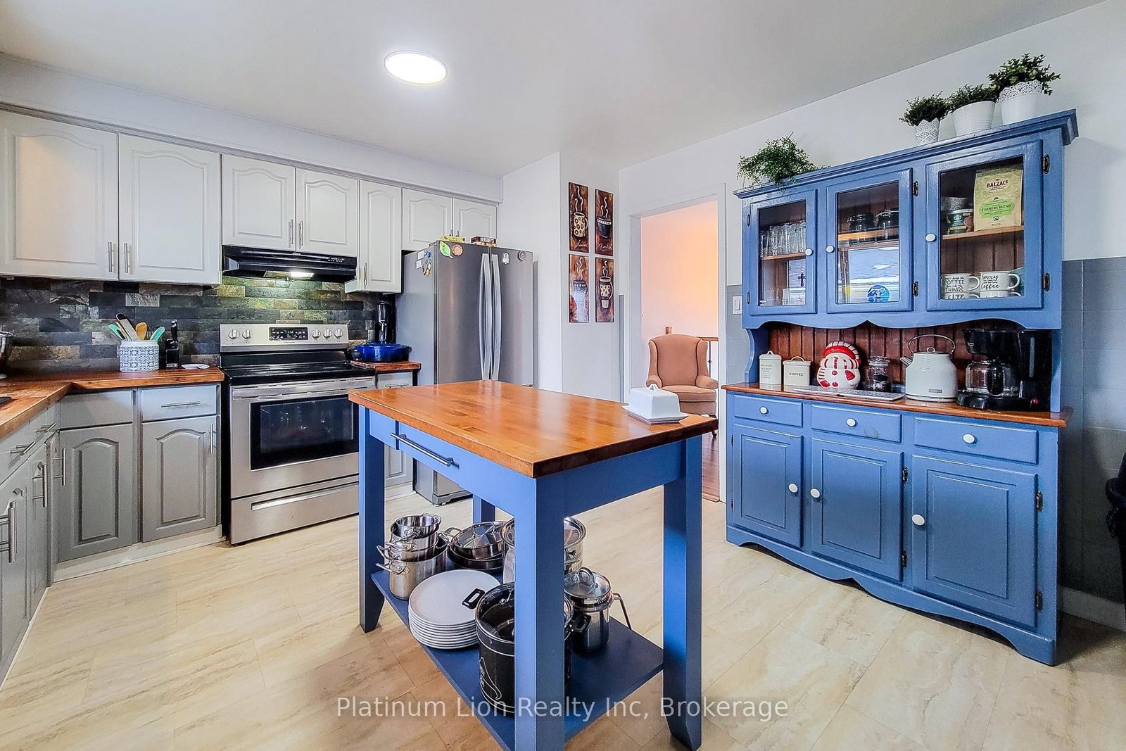 Listing Image 13