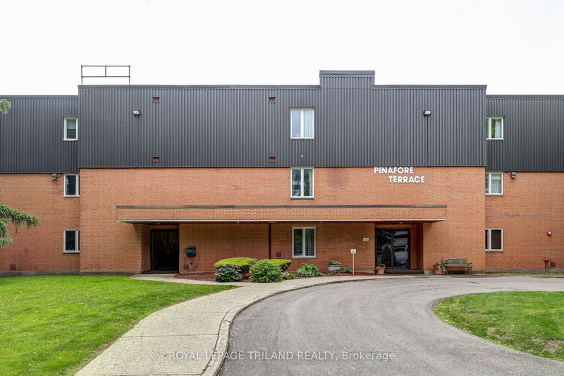 Unit 11 — 125 Elm St, St. Thomas - St. Thomas image-0-0