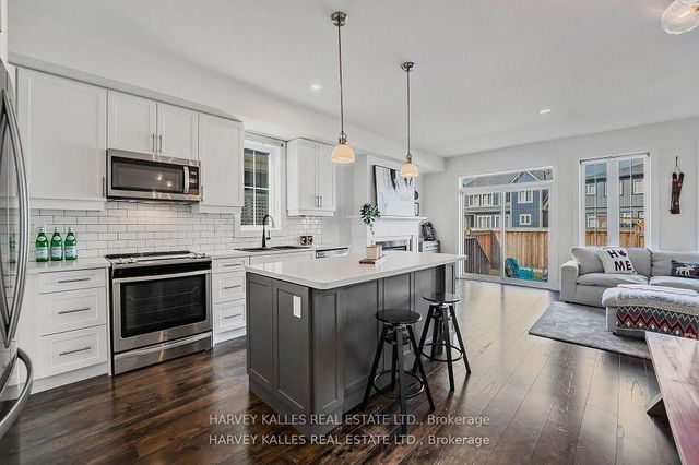 203 Yellow Birch Crescent