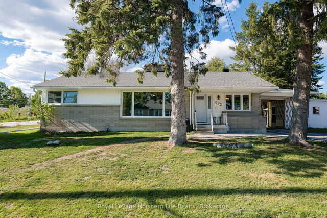 692 Lavery Street