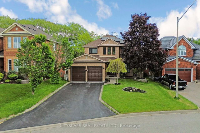 87 Spooner Crescent
