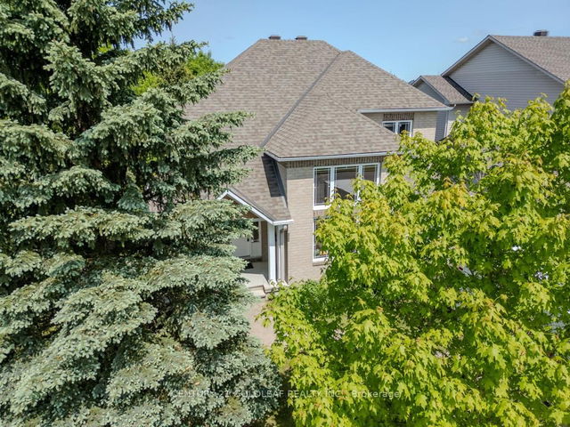 681 Aquaview Drive