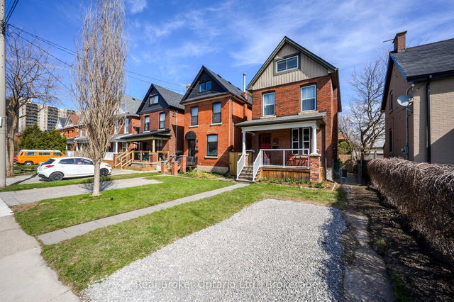 109 Aikman Avenue