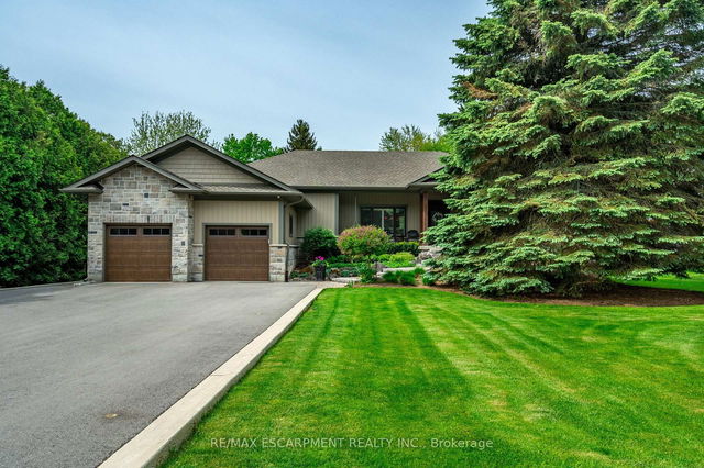 979 Garden Lane