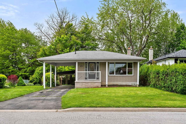 675 Hayden Crescent