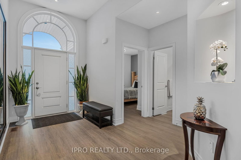 3571 Whispering Woods Tr, Fort Erie, L0S 1N0 | Image 2