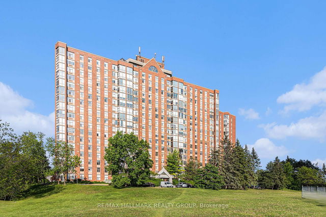 1407 - 2759 Carousel Crescent
