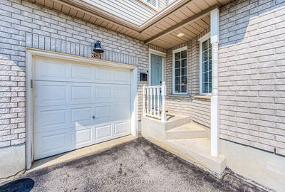 381 University Downs Cres, Waterloo -  image-0-3