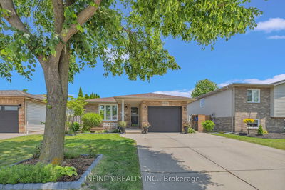 1803 Vicky Circ, Windsor - Windsor