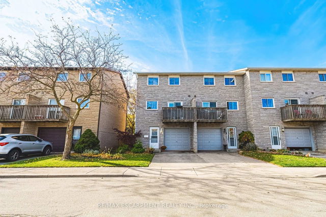 26 - 1155 Paramount Drive
