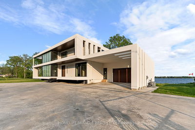 1722 Old Highway 2, Belleville - 