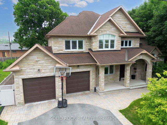 120 Rossland Avenue