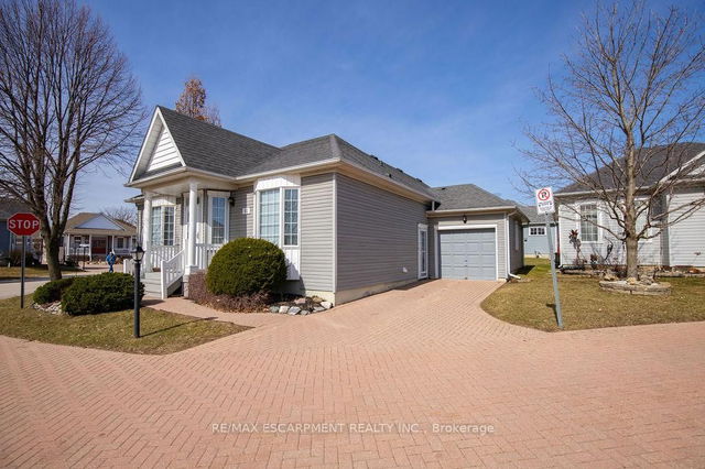 13 - 91 Silverbirch Boulevard