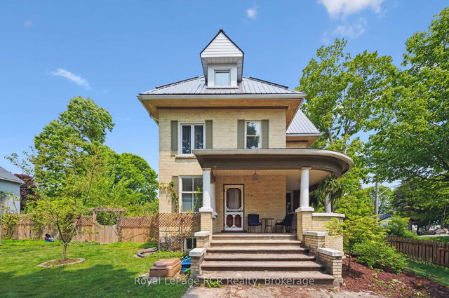 308 Fergus Street
