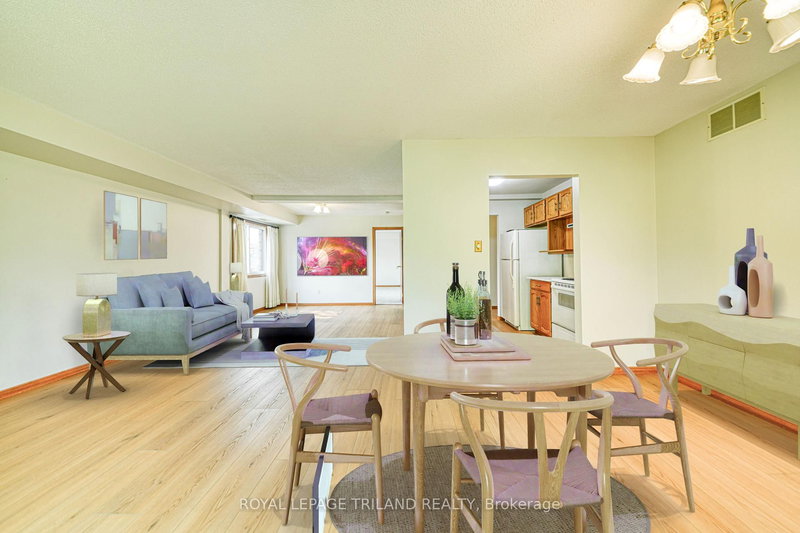 206 - 4 Albert St, Cambridge, N1R 3M4 | Image 3