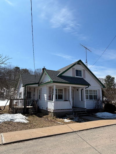 19 Wilno St, Barry's Bay - Madawaska Valley