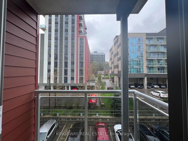 314 - 251 Hemlock Street