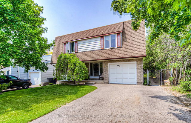 82 Roseneath Crescent