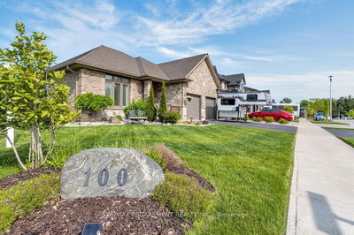 100 Tamarack Blvd, Woodstock - North