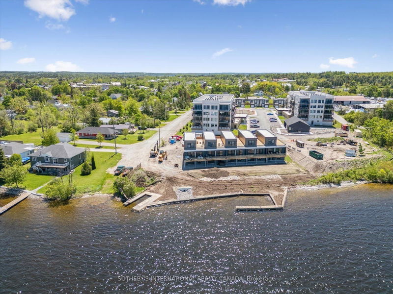 Unit 404 — 19B West St, Kawartha Lakes - Fenelon Falls image-0-0