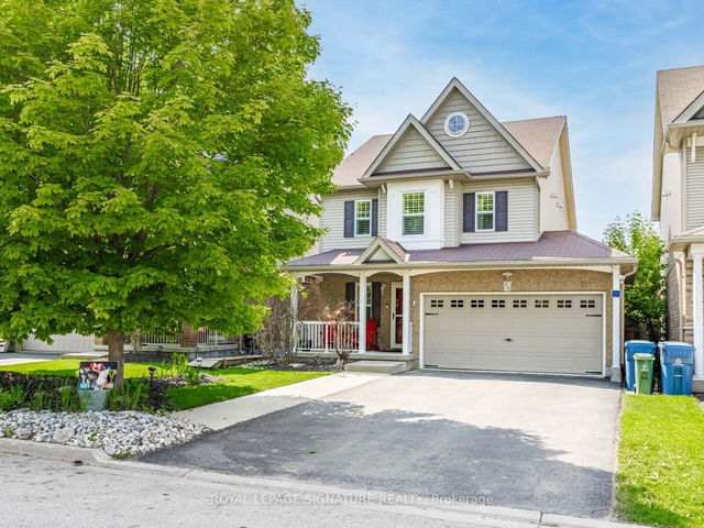 84 Amsterdam Crescent