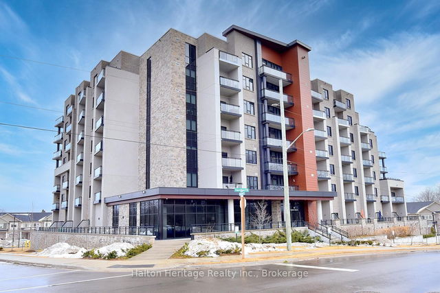 106 - 30 Hamilton Street