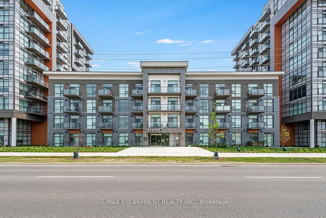 304 - 460 DUNDAS Street
