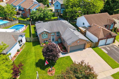 12 Woodside Sq, Pelham - Fonthill image-0-1