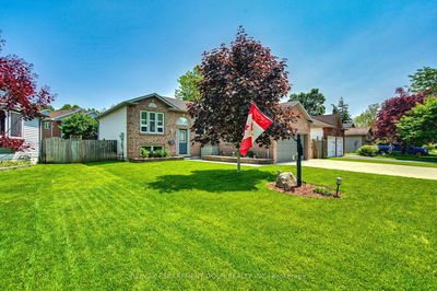 12 Woodside Sq, Pelham - Fonthill image-0-2