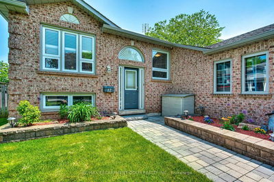 12 Woodside Sq, Pelham - Fonthill image-0-3