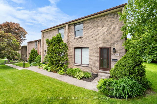 15 - 696 Wonderland Road S
