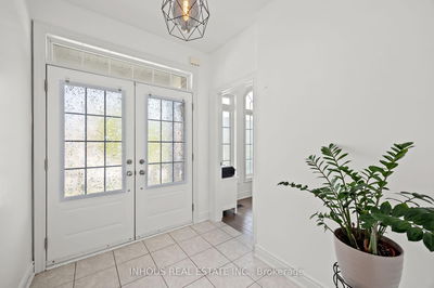 105 Johnson Dr, Shelburne - Shelburne image-0-4