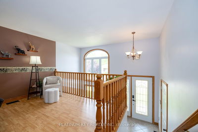 29 Dell Dr, Strathroy-Caradoc - SW image-0-3