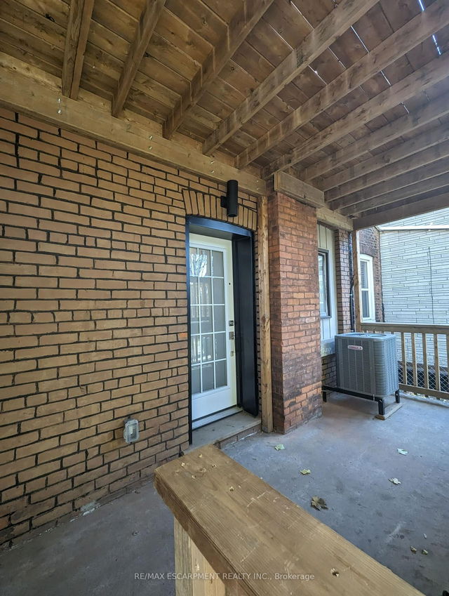 1 - 333 Emerald Street