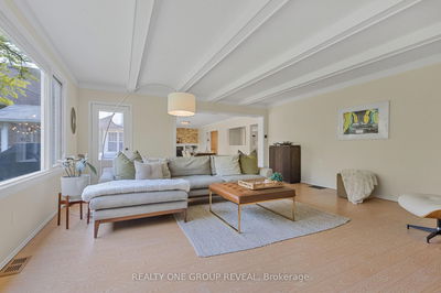 120 Riverbank Dr, Cambridge -  image-0-3