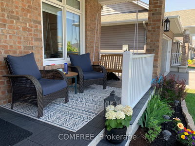 819 Tewin Circ, Orleans - Camelot image-0-1