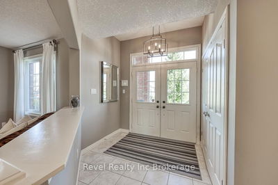 7 Woodhatch Cres, Ingersoll - North image-0-4