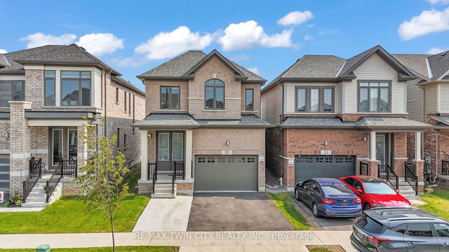 35 Crossmore Crescent
